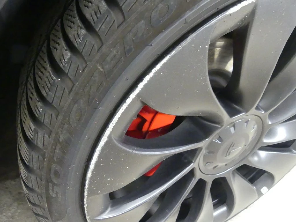 Tesla Model Y Performance | Mobile.bg   13