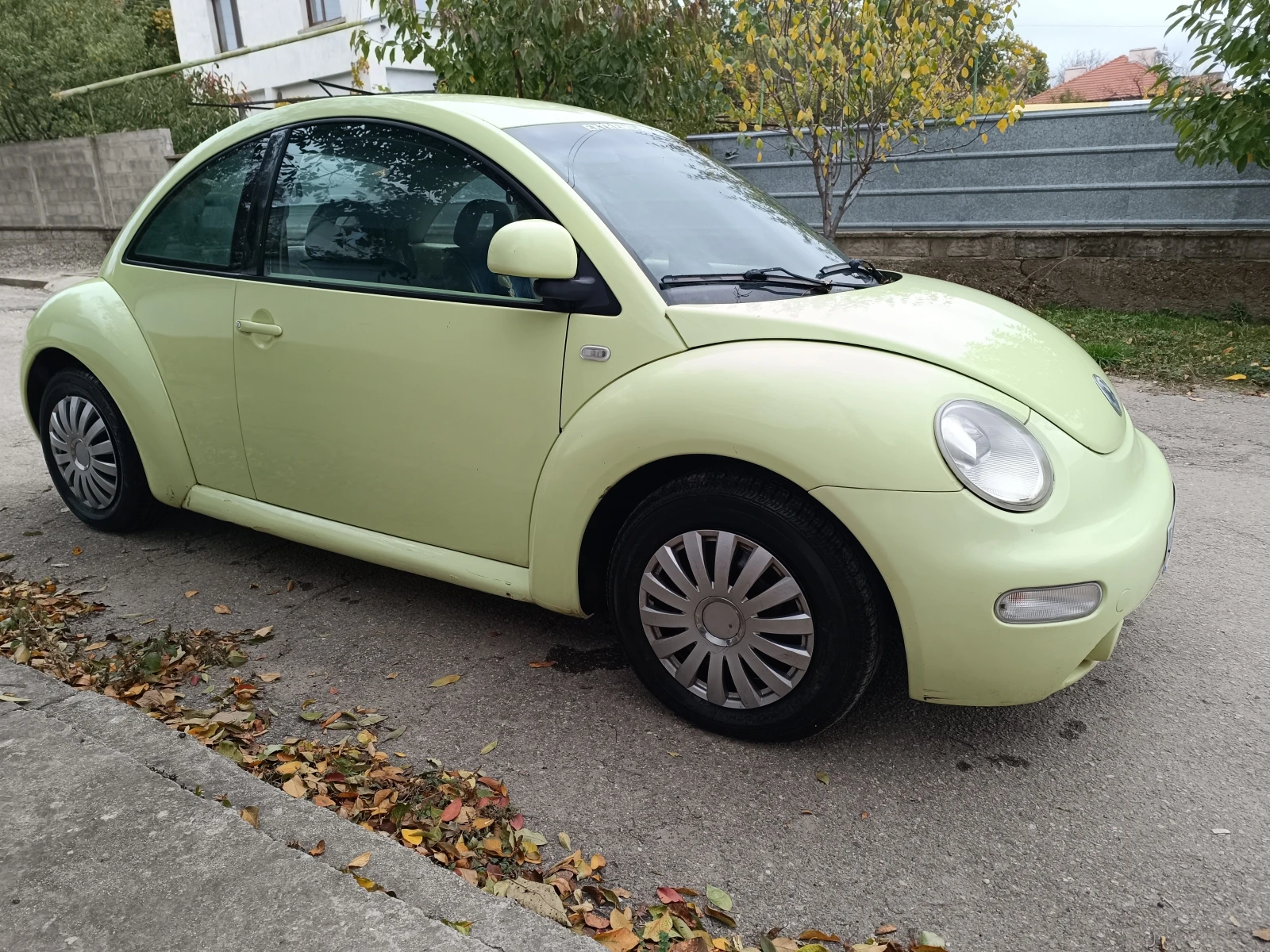 VW Beetle 2.0   | Mobile.bg   5