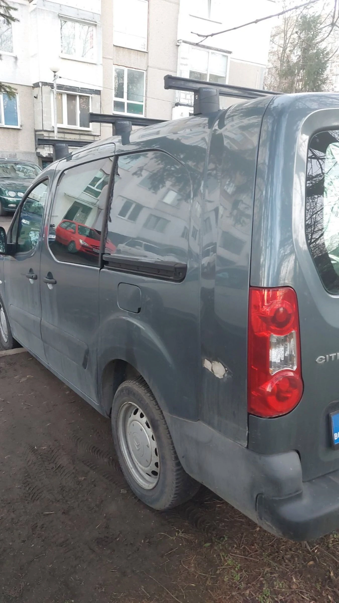 Citroen Berlingo Дълга база 4+ 1 - изображение 4