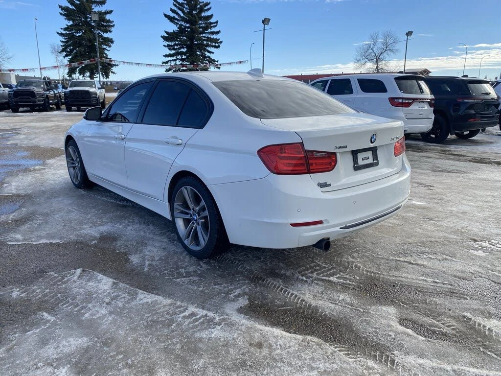 BMW 320 XDRIVE * PANO * ПОДГРЕВ * LED * NAVI * AUTOPILOT - изображение 7