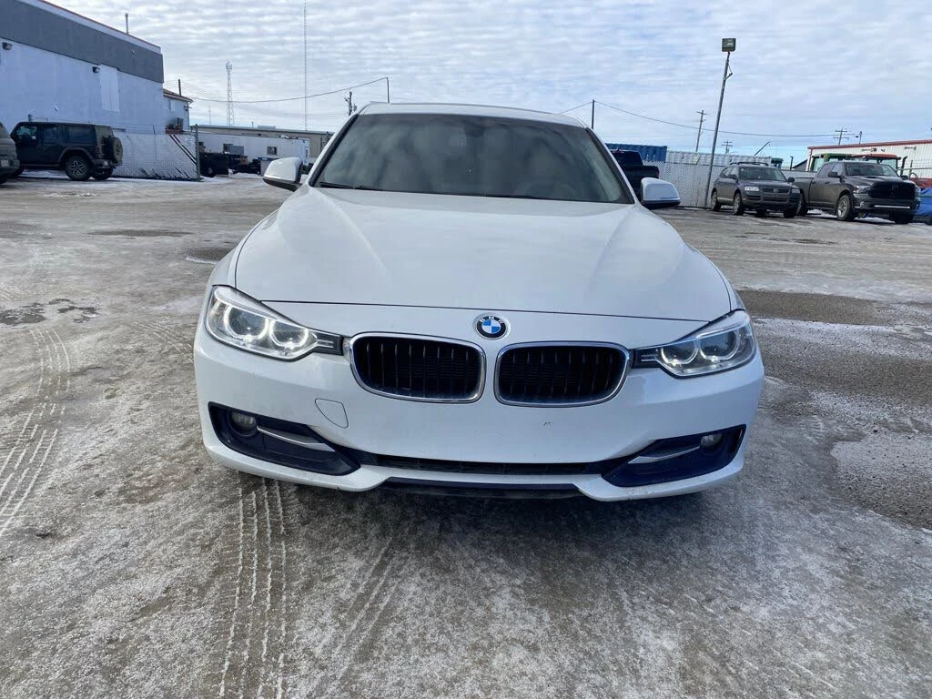 BMW 320 XDRIVE * PANO * ПОДГРЕВ * LED * NAVI * AUTOPILOT - изображение 2