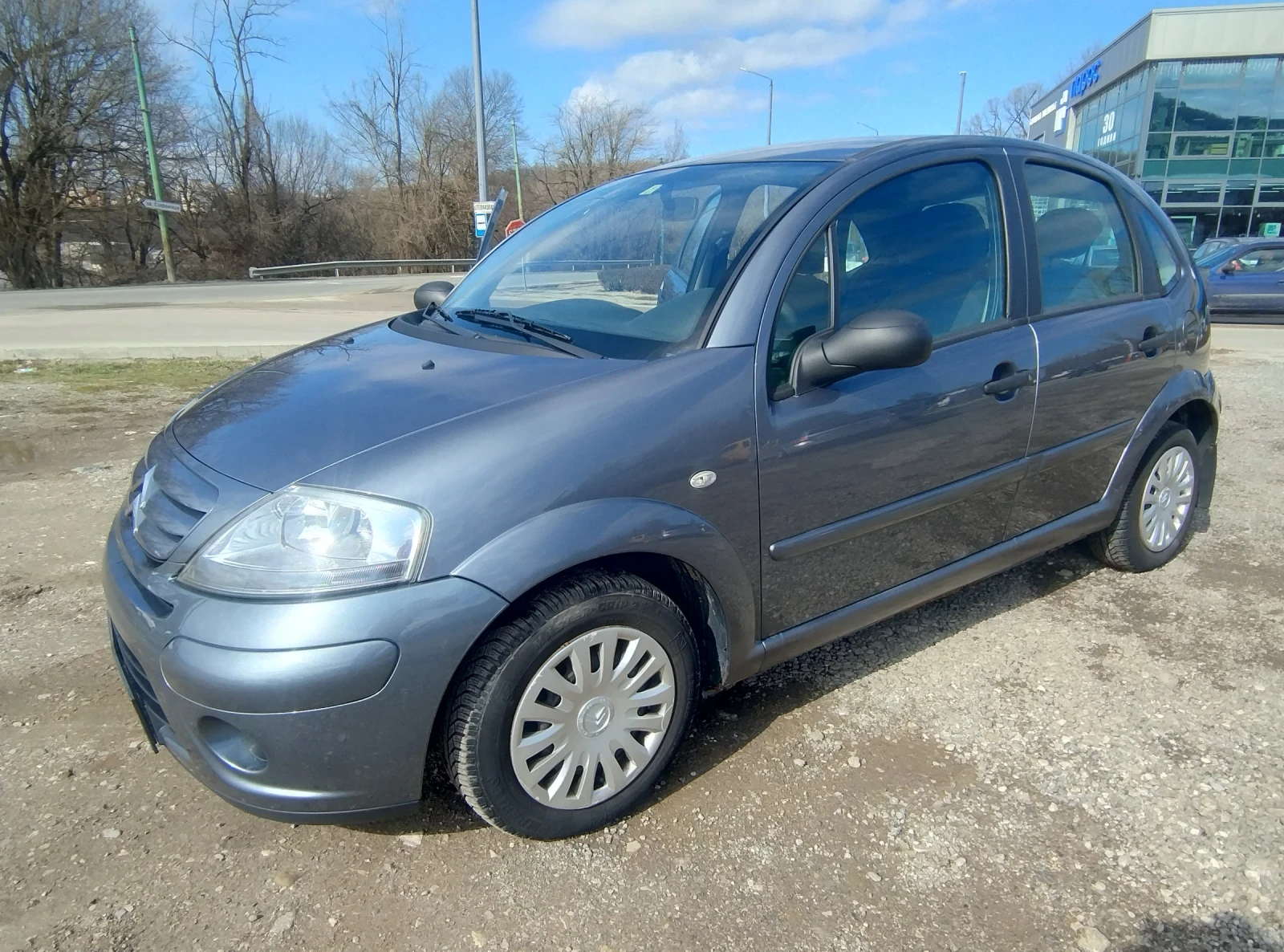 Citroen C3 1.2i Супер състояние!, снимка 2 - Автомобили и джипове - 53717616