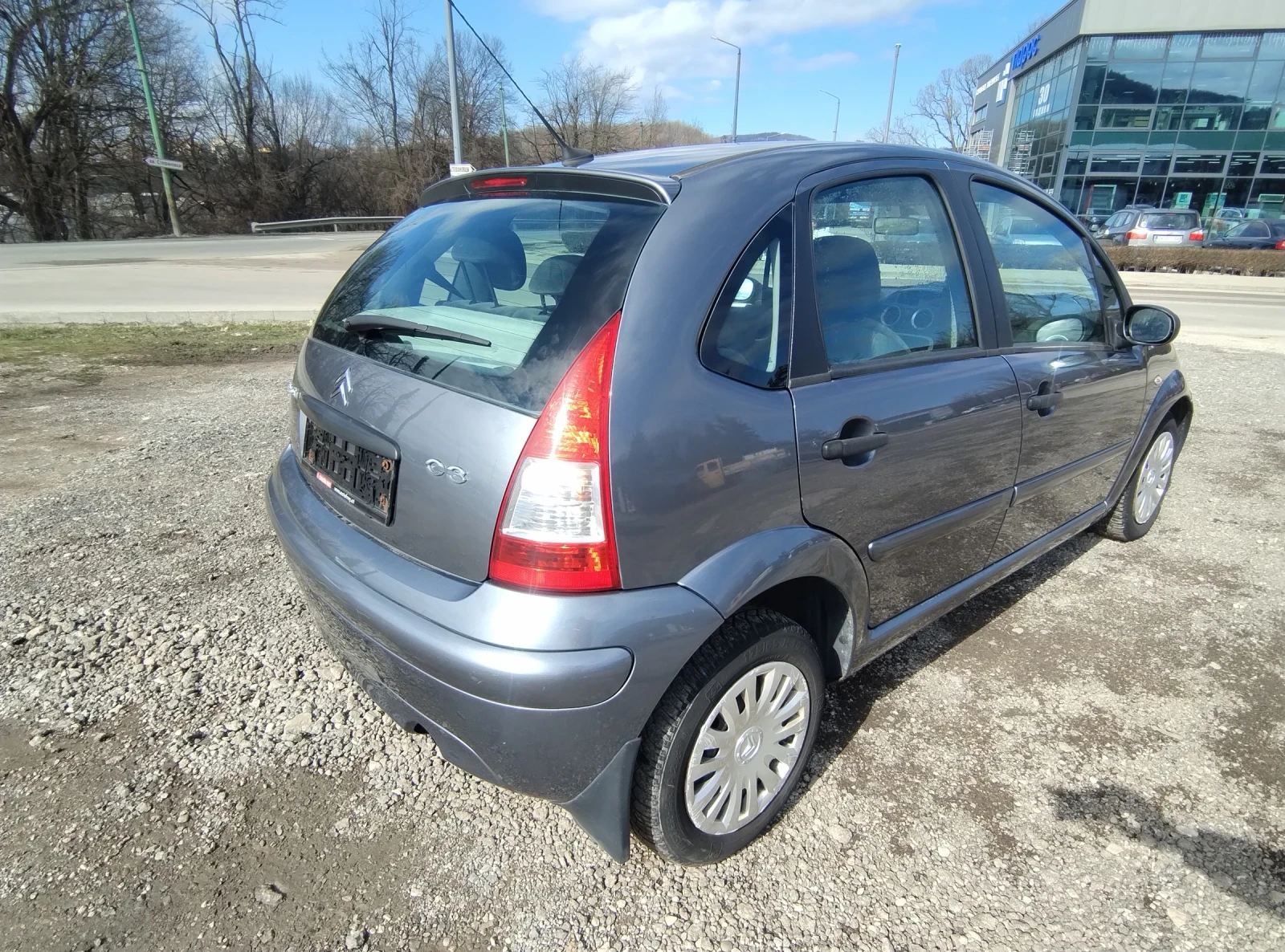 Citroen C3 1.2i Супер състояние!, снимка 8 - Автомобили и джипове - 53717616