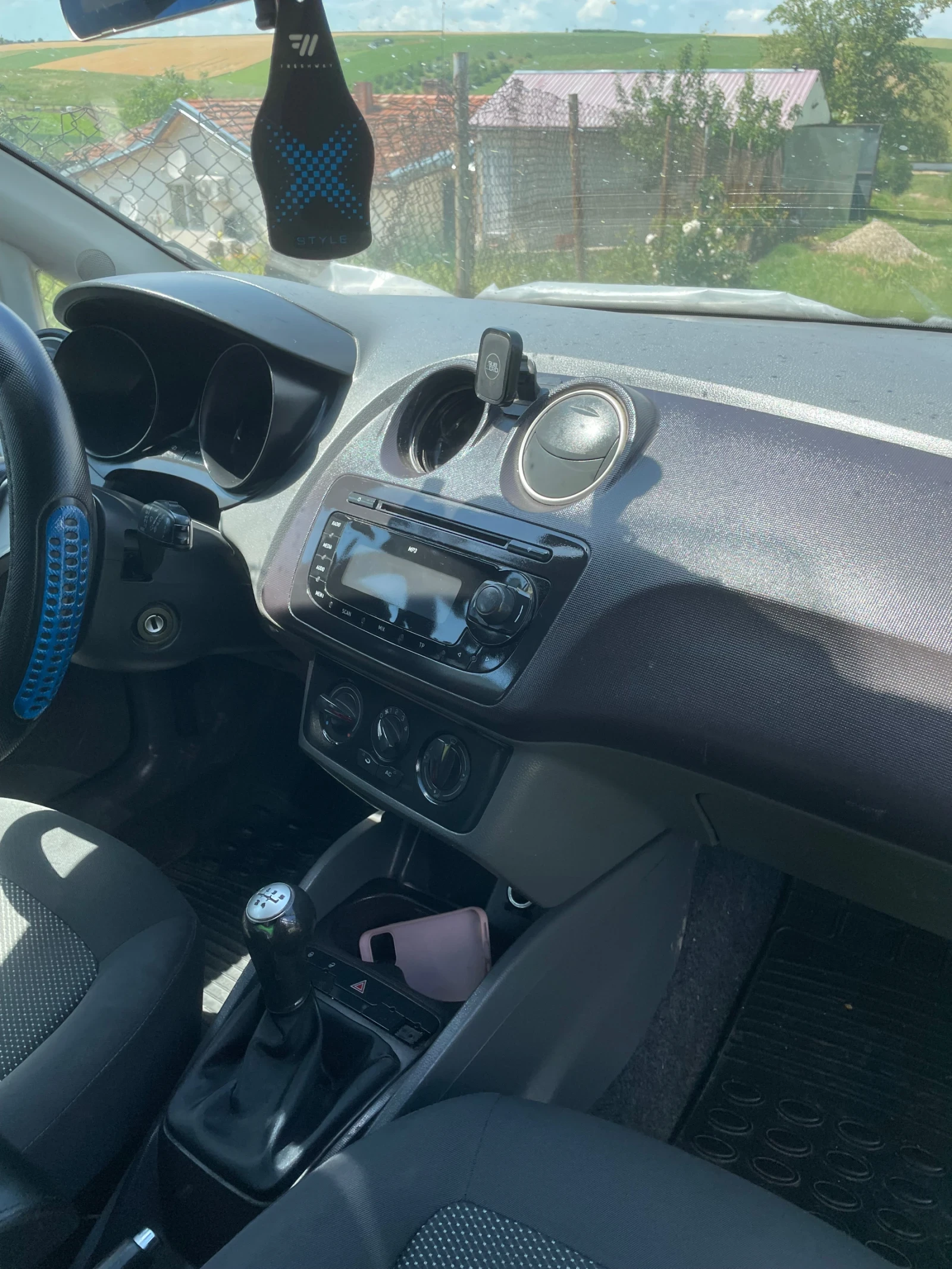 Seat Ibiza Ibiza, снимка 15 - Автомобили и джипове - 54170069
