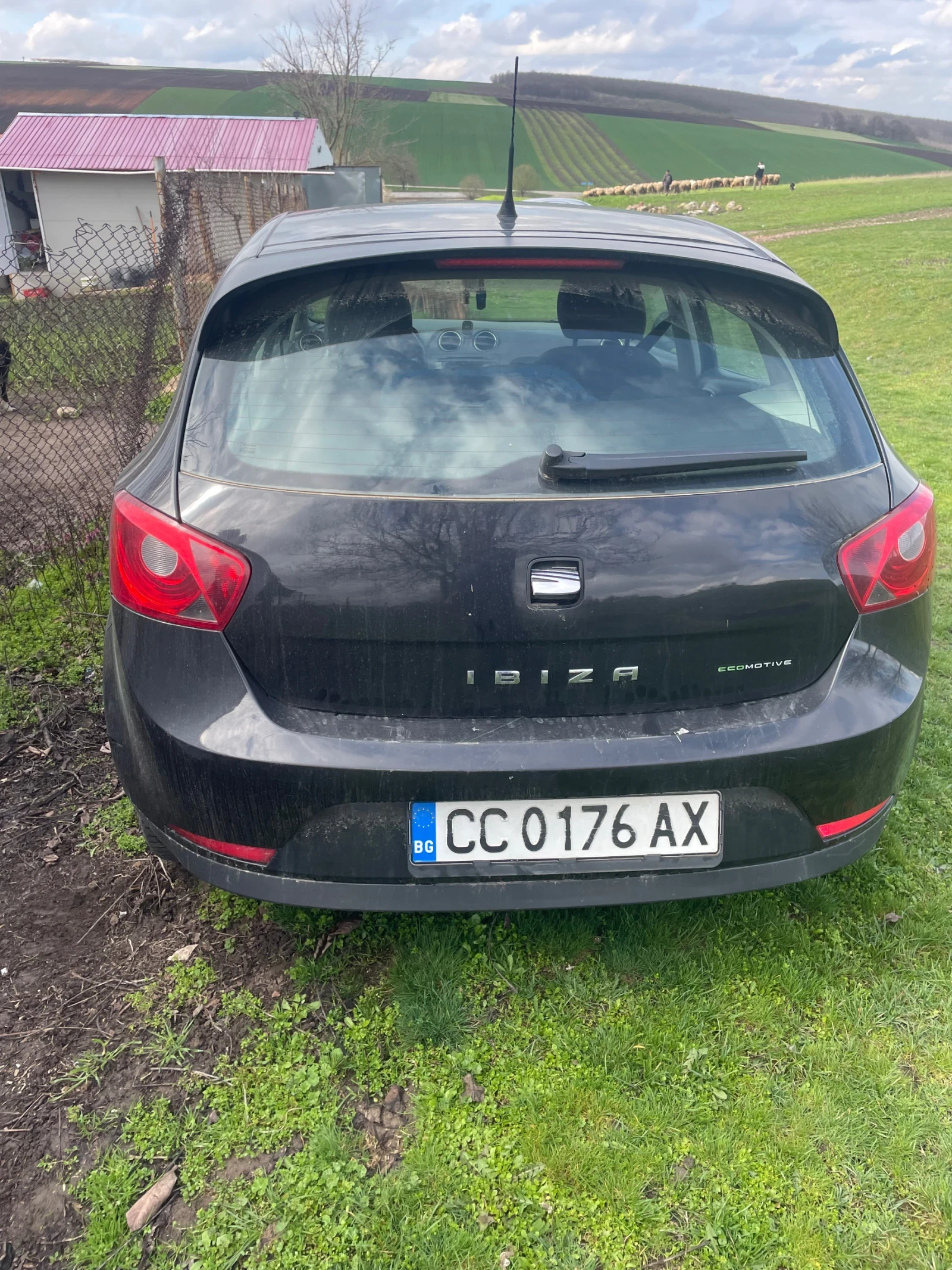 Seat Ibiza Ibiza, снимка 4 - Автомобили и джипове - 54170069