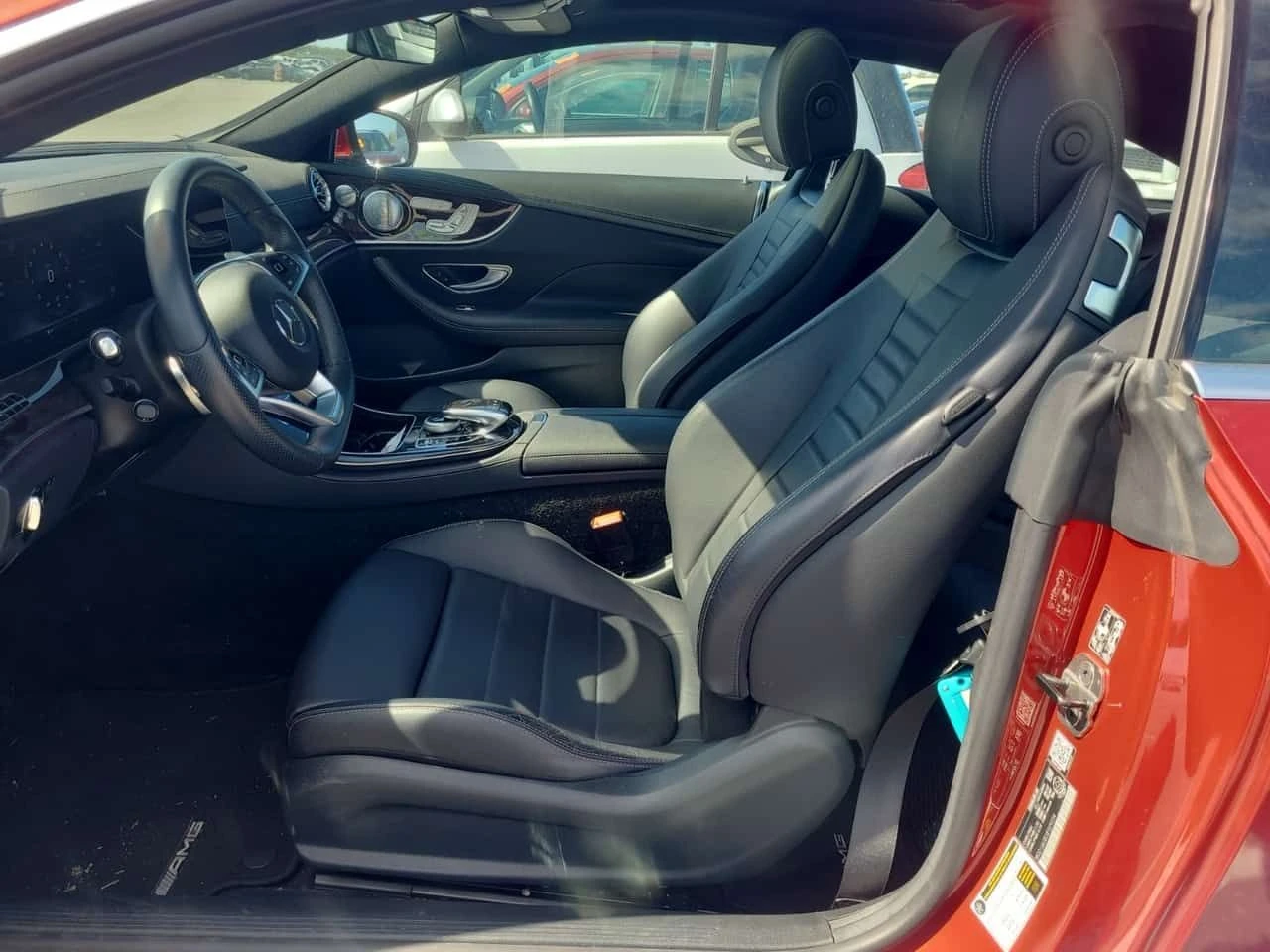 Mercedes-Benz E 400 * PANO* ПОДГРЕВ* KEYLESS* , снимка 2 - Автомобили и джипове - 54193294