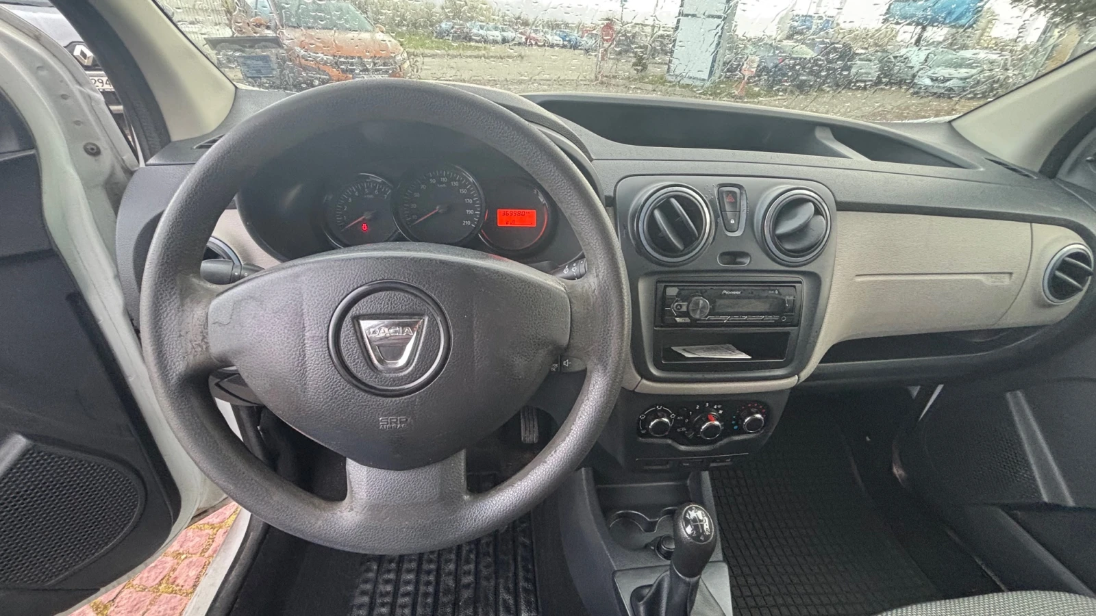 Dacia Dokker 1.6 / 82 к.с., снимка 17 - Автомобили и джипове - 54972896