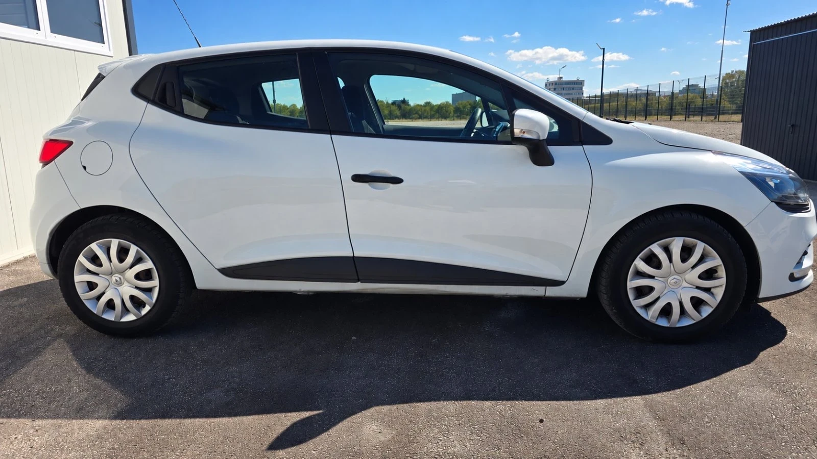 Renault Clio N1* * * Цена с ДДС, снимка 8 - Автомобили и джипове - 56349080