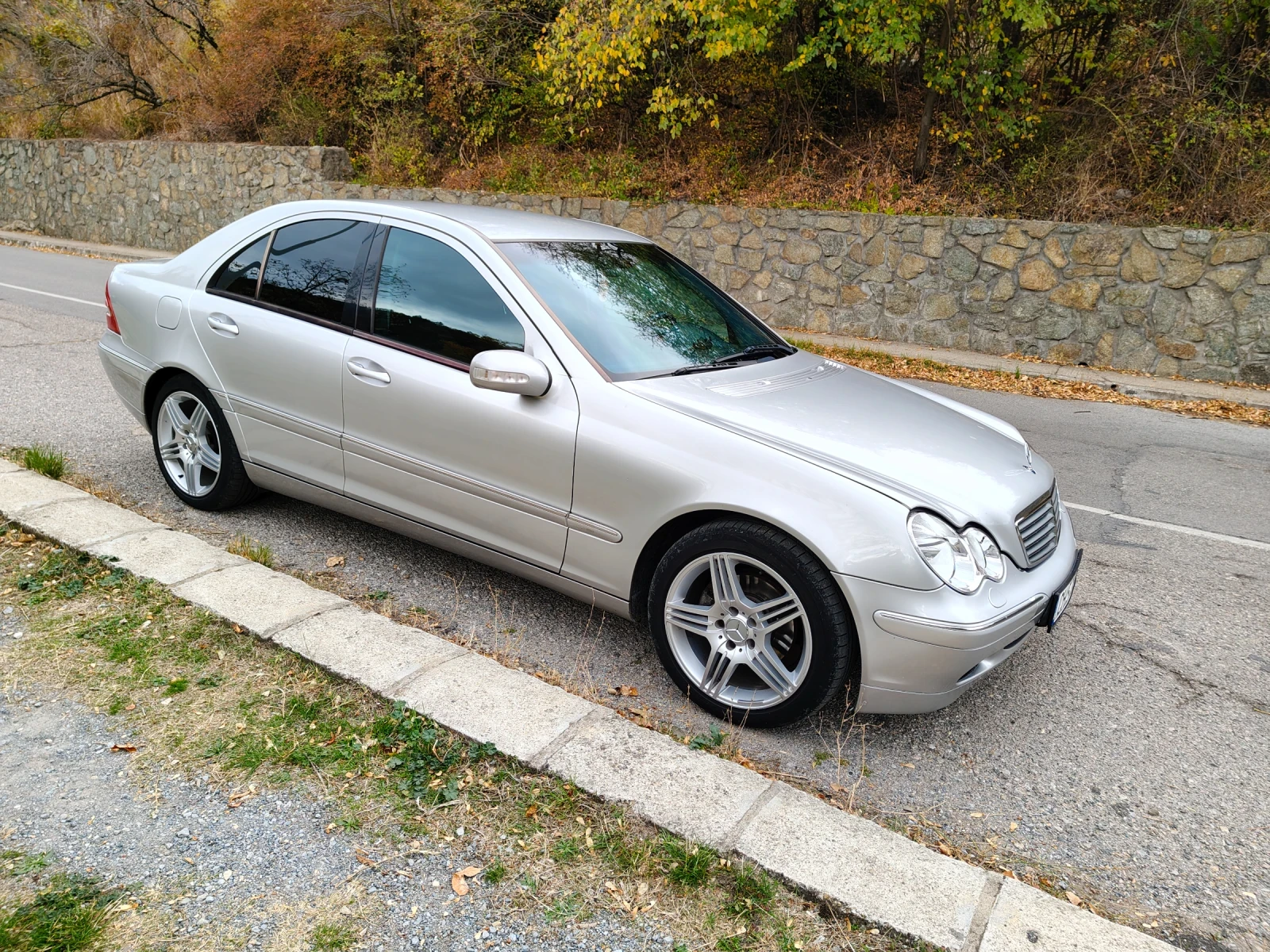 Mercedes-Benz C 200 2.0, снимка 3 - Автомобили и джипове - 56644466