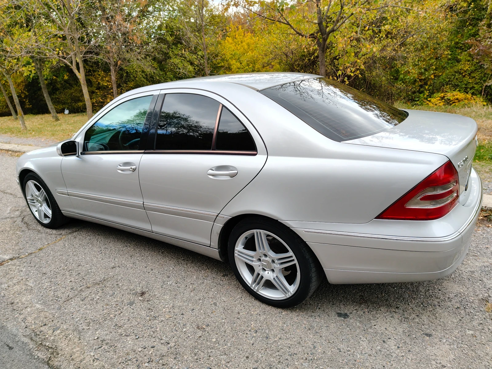 Mercedes-Benz C 200 2.0, снимка 4 - Автомобили и джипове - 56644466