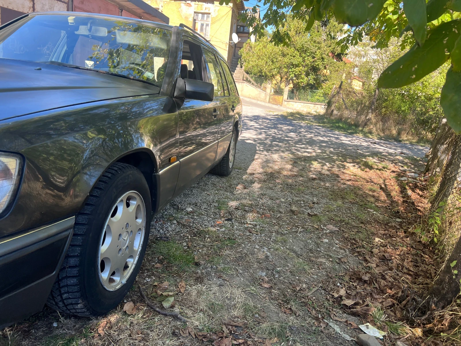 Mercedes-Benz 124, снимка 9 - Автомобили и джипове - 56682467