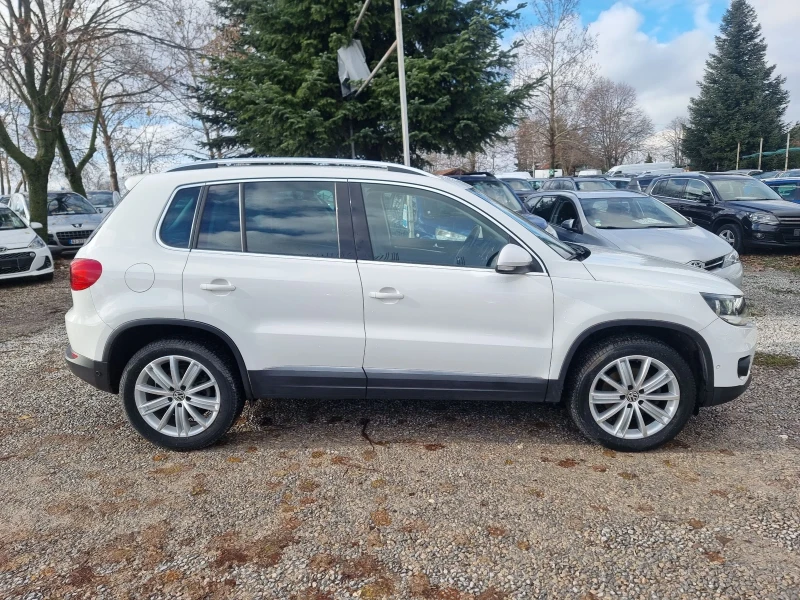 VW Tiguan 2.0TDI, снимка 2 - Автомобили и джипове - 48269656