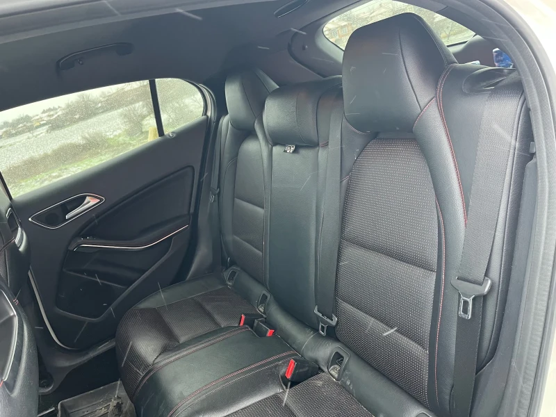 Mercedes-Benz GLA 220 4matic   AMG, снимка 9 - Автомобили и джипове - 52897950
