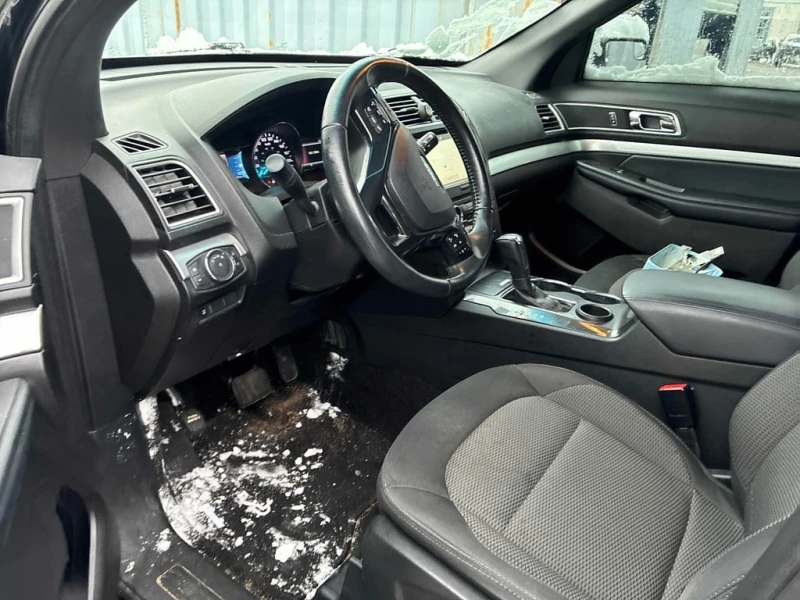 Ford Explorer 2017 XLT FWD * БЕЗ ПЪРВОНАЧАЛНА ВНОСКА* , снимка 7 - Автомобили и джипове - 53085720