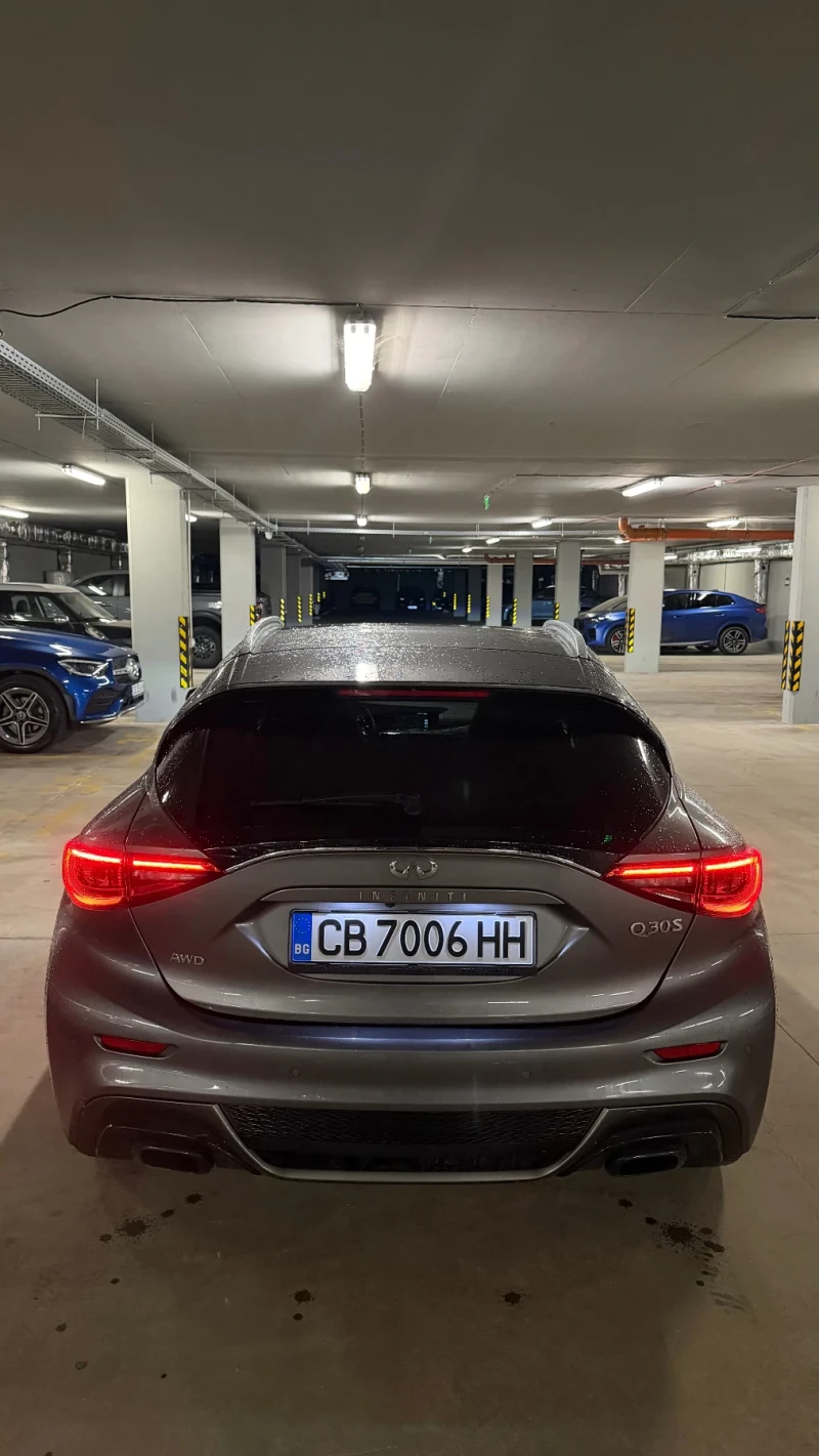 Infiniti Q30 S 4x4, снимка 5 - Автомобили и джипове - 53393167