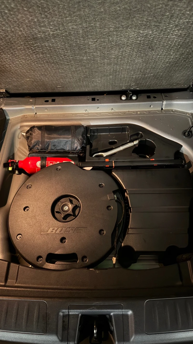 Infiniti Q30 S 4x4, снимка 14 - Автомобили и джипове - 53393167