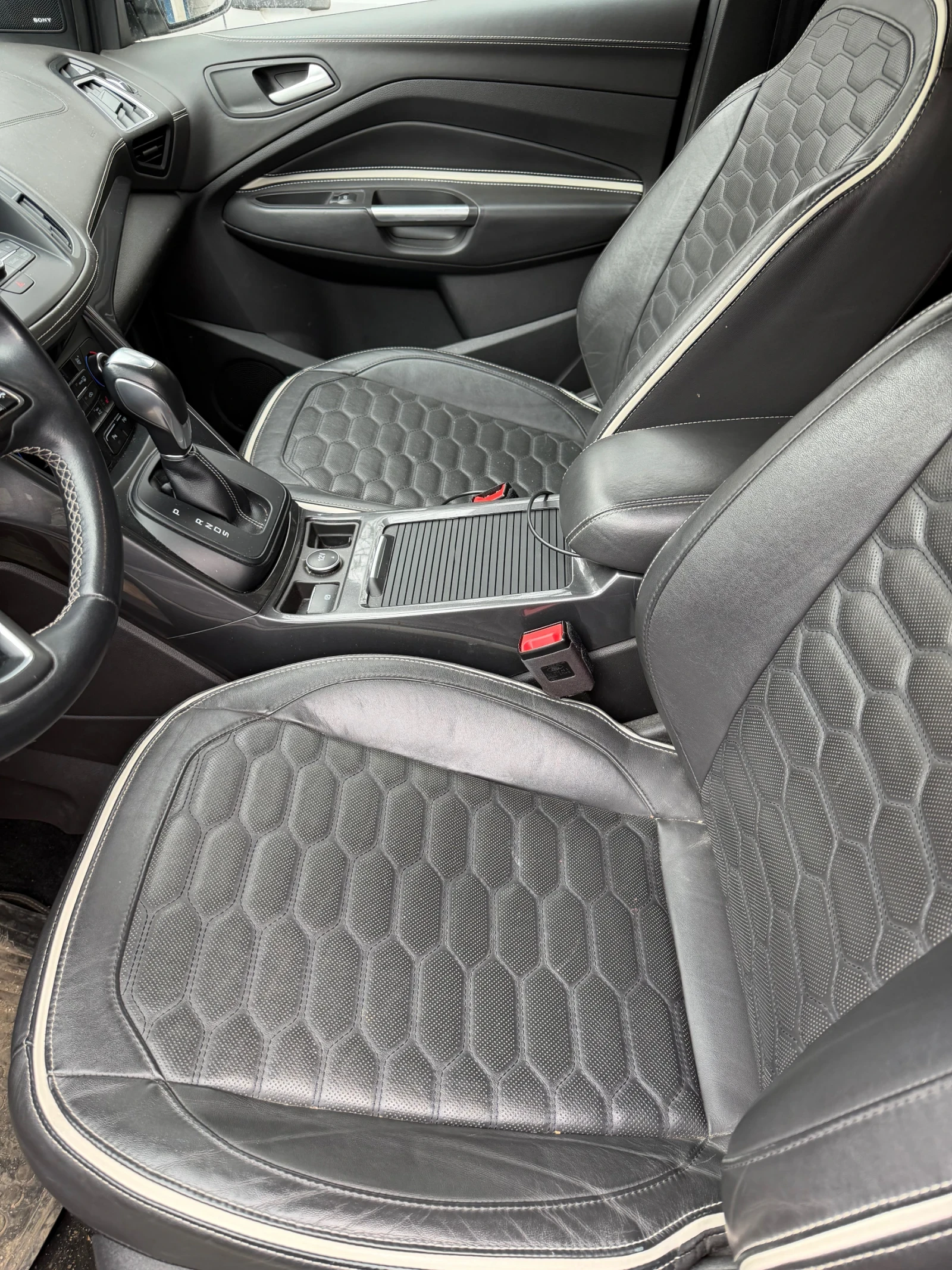 Ford Kuga Vignale, 4х4, 240 к.с. - изображение 8