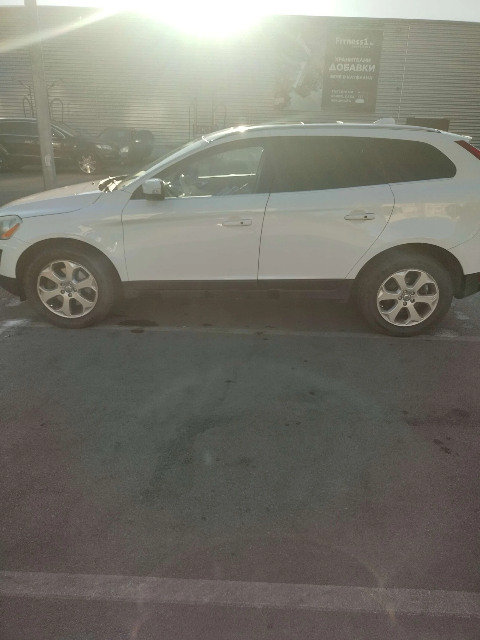 Volvo XC60, снимка 3 - Автомобили и джипове - 54033405