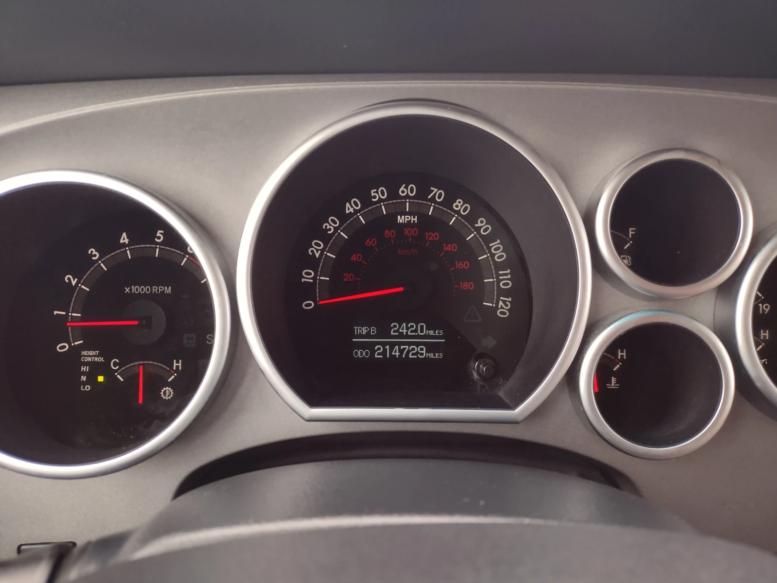 Toyota Sequoia Platinum, снимка 14 - Автомобили и джипове - 54276765