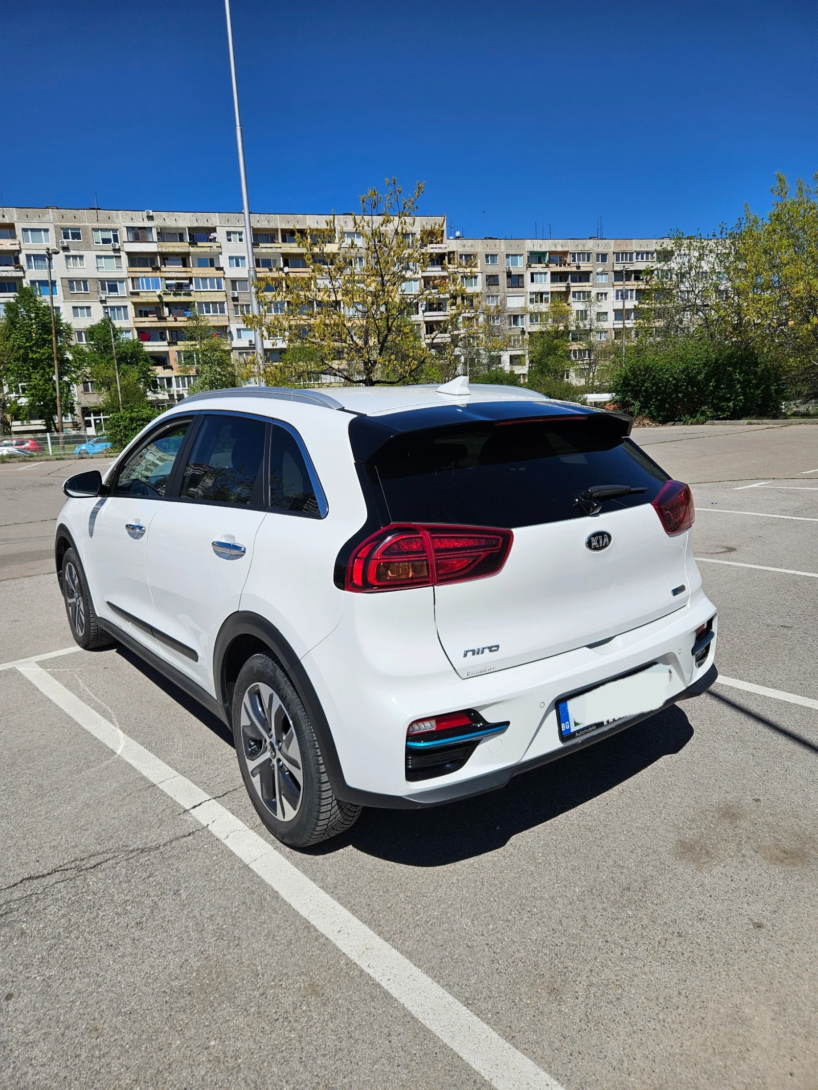 Kia Niro, снимка 4 - Автомобили и джипове - 54331926