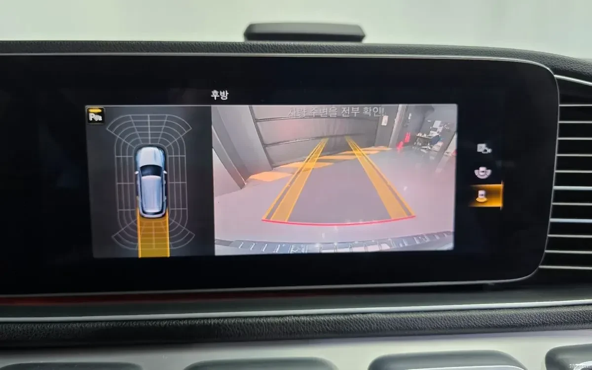Mercedes-Benz GLE 300 4MATIC / ПОДГРЕВИ / AIRMATIC / ДИСТРОНИК, снимка 12 - Автомобили и джипове - 54756343