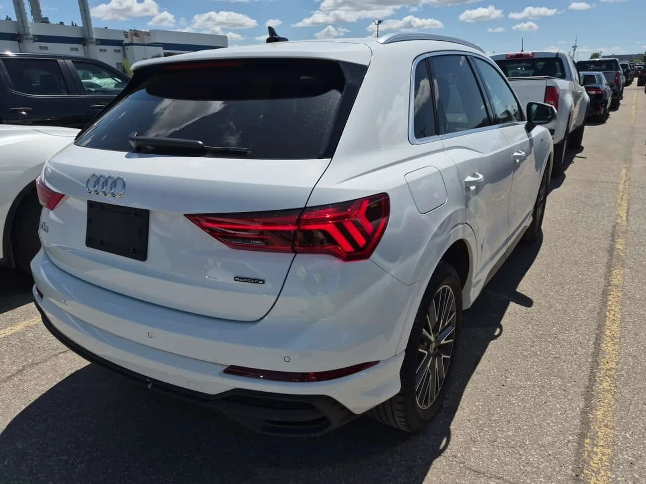 Audi Q3  TECHNIK| PANO| ПАМЕТ| ПОДГРЕВИ| 2 КЛЮЧА| , снимка 3 - Автомобили и джипове - 54763904