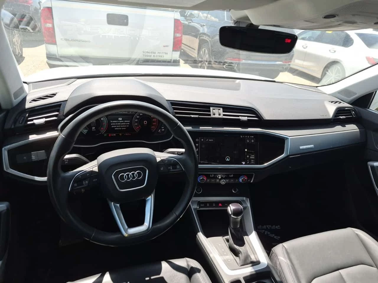 Audi Q3  TECHNIK| PANO| ПАМЕТ| ПОДГРЕВИ| 2 КЛЮЧА| , снимка 8 - Автомобили и джипове - 54763904