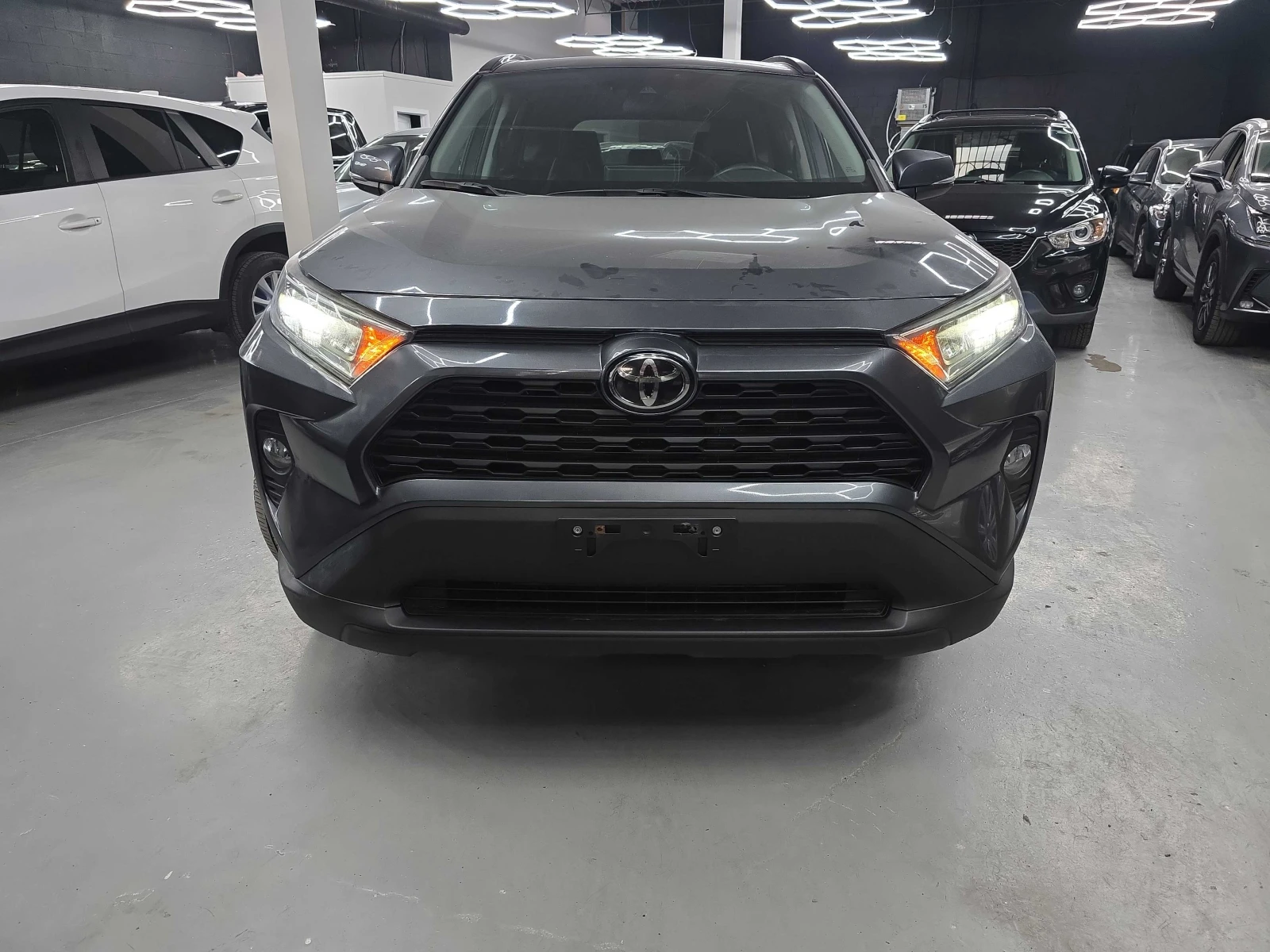 Toyota Rav4 XLE * AWD * АВТОКРЕДИТ БЕЗ ПЪРВОНАЧАЛНА ВНОСКА, снимка 5 - Автомобили и джипове - 54909036