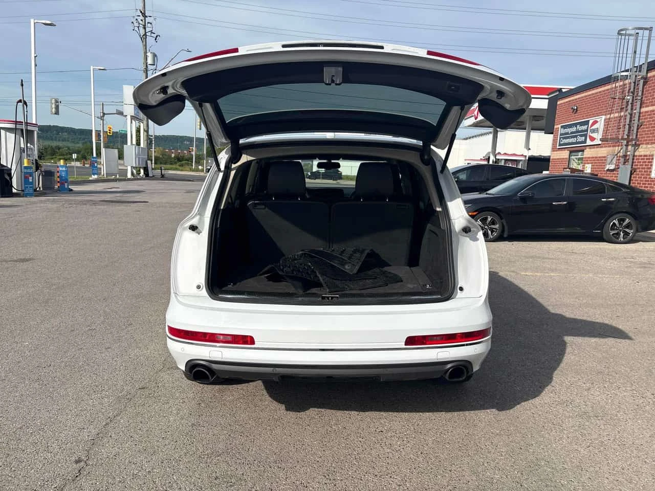 Audi Q7 * 3.0T Technik * CARFAX * ОПЦИЯ ЗА ФИНАНСИРАНЕ * , снимка 11 - Автомобили и джипове - 55663096