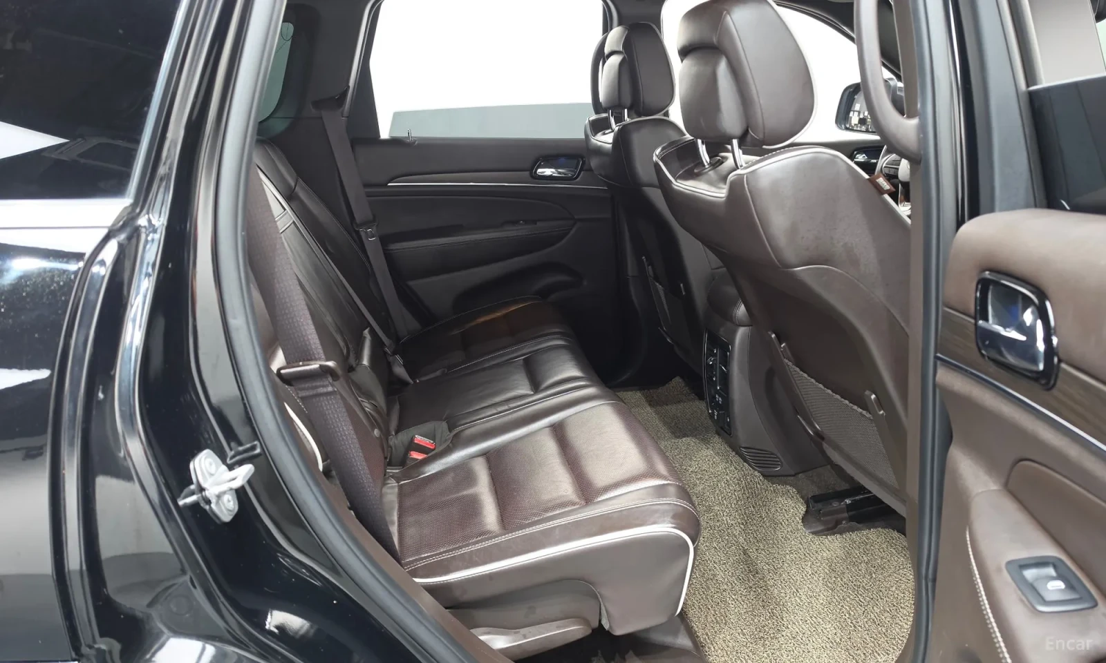 Jeep Grand cherokee 3.6 Overland\АВАНСОВО ПЛАЩАНЕ, снимка 12 - Автомобили и джипове - 56167934