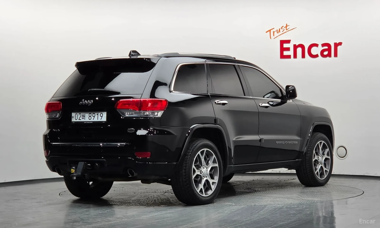 Jeep Grand cherokee 3.6 Overland\АВАНСОВО ПЛАЩАНЕ, снимка 2 - Автомобили и джипове - 56167934