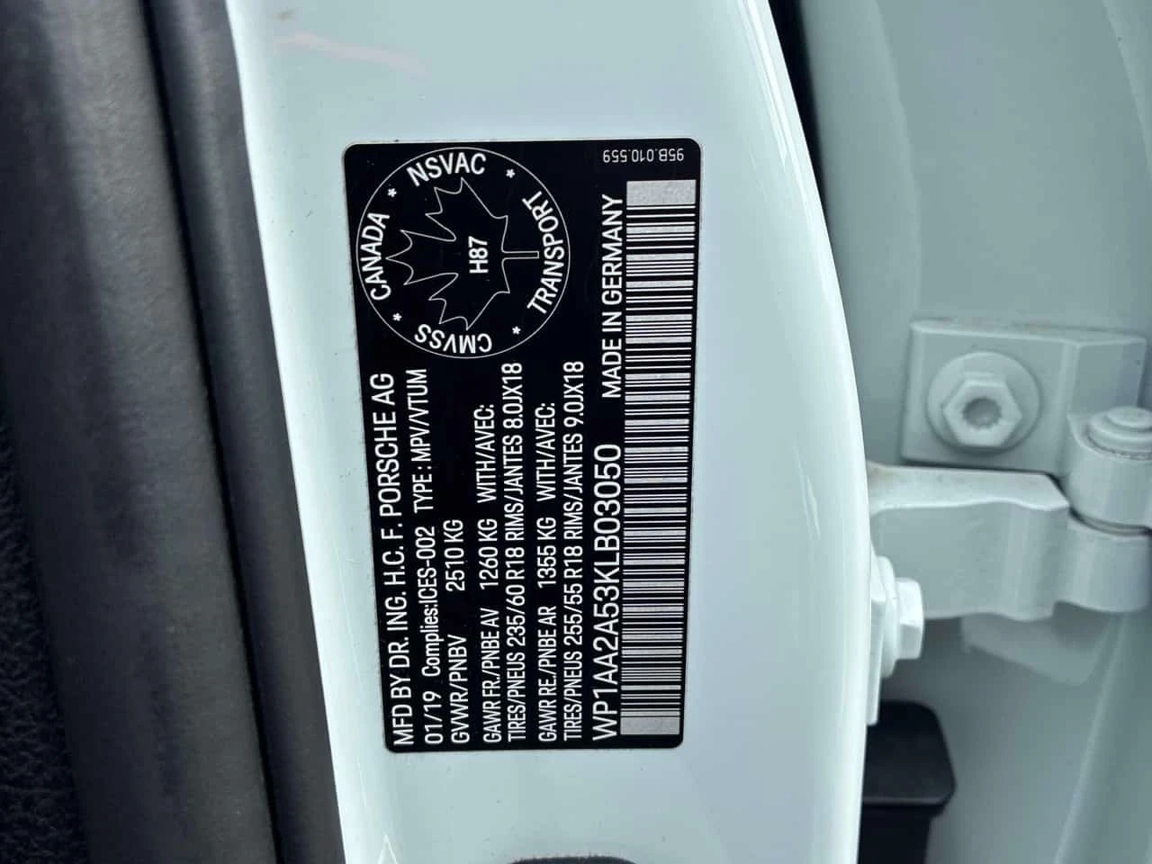 Porsche Macan * AWD * CARFAX * ОПЦИЯ ЗА ФИНАНСИРАНЕ * , снимка 10 - Автомобили и джипове - 56221635