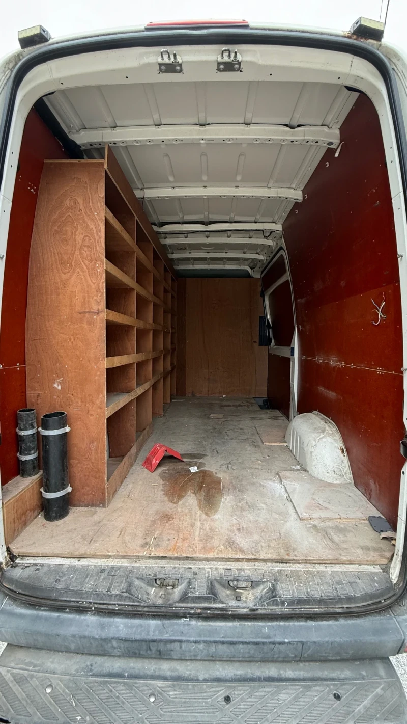 VW Crafter 2.5 blue TDI, снимка 6 - Бусове и автобуси - 52921215