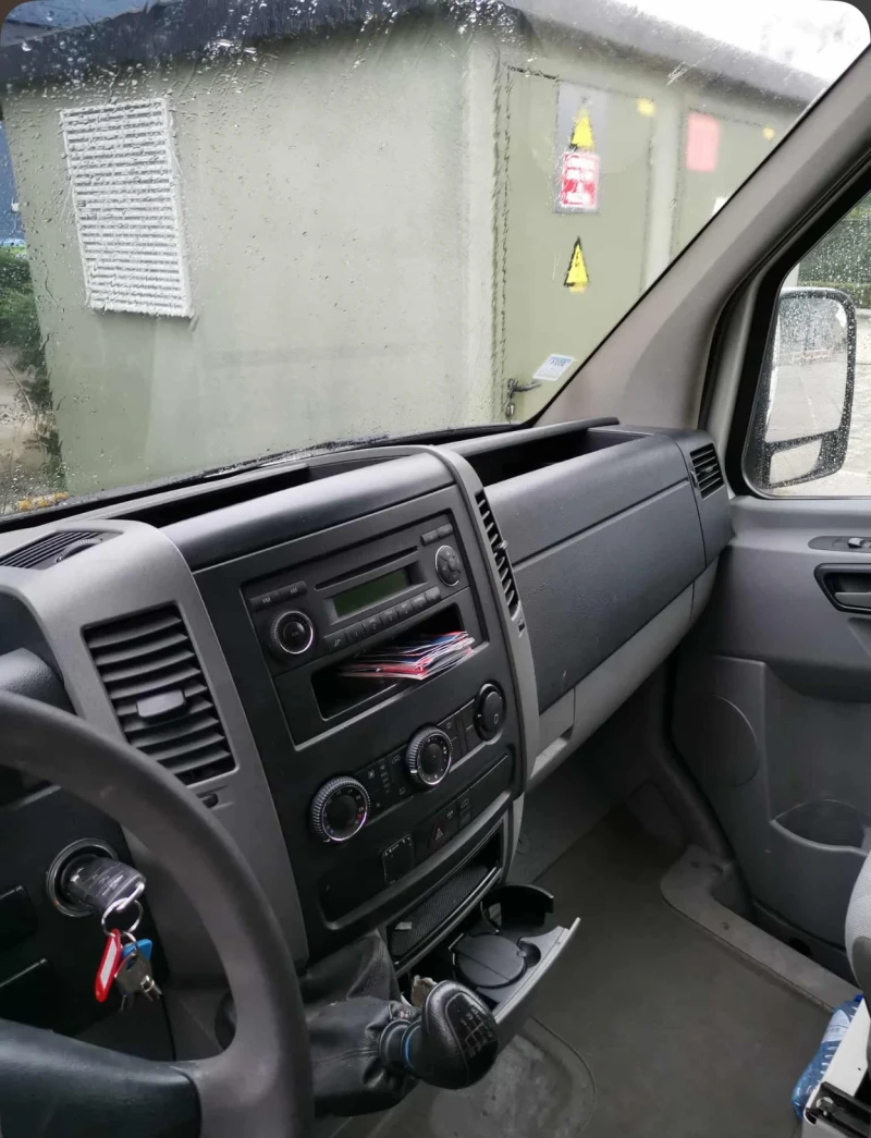 VW Crafter 2.5 blue TDI, снимка 7 - Бусове и автобуси - 52921215