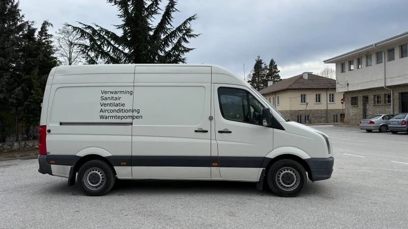VW Crafter 2.5 blue TDI, снимка 4 - Бусове и автобуси - 52921215