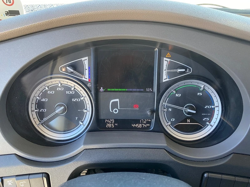 Daf XF 430 13 литров двигател, снимка 12 - Камиони - 51548076