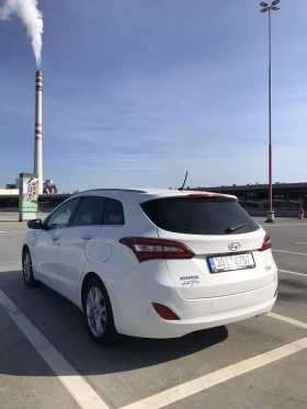 Hyundai I30 1.6 CRDI 110 к.с Weekend-Automat, снимка 4