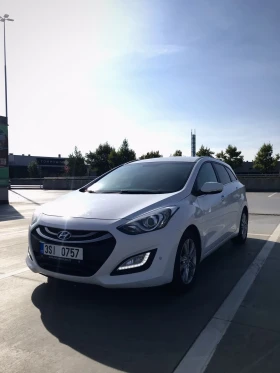 Hyundai I30 1.6 CRDI 110 к.с Weekend-Automat, снимка 3