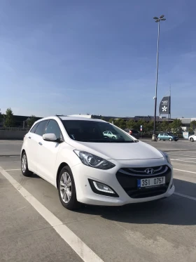 Hyundai I30 1.6 CRDI 110 к.с Weekend-Automat, снимка 2
