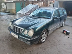 Mercedes-Benz E 200, снимка 2