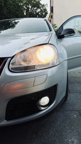 VW Golf 1.9 TDI 105, снимка 2
