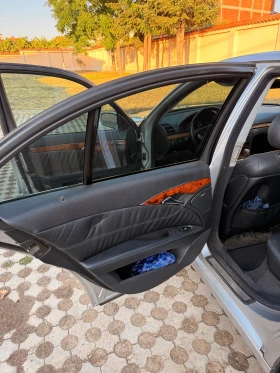 Mercedes-Benz E 320 W211 , снимка 17