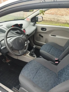Renault Twingo - 1700 € / 3324.91 лв. - 43609636 3