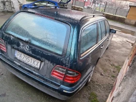 Mercedes-Benz E 200 - 123 € / 240.57 лв. - 41988545 6