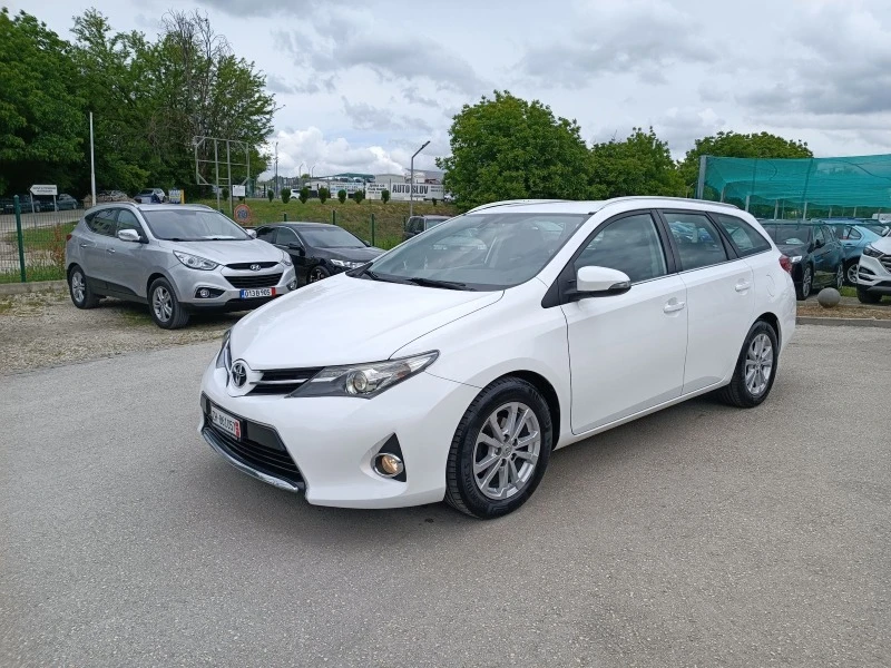 Toyota Auris 1.6i-132кс-ШВЕЙЦАРИЯ-АВТОМАТ-Keyless, снимка 7 - Автомобили и джипове - 46280987