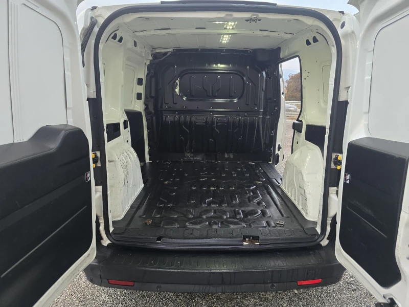 Opel Combo 1.3d, снимка 12 - Автомобили и джипове - 48310952