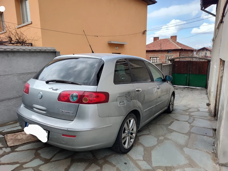 Fiat Croma 1.9 multijet, снимка 3 - Автомобили и джипове - 49316938