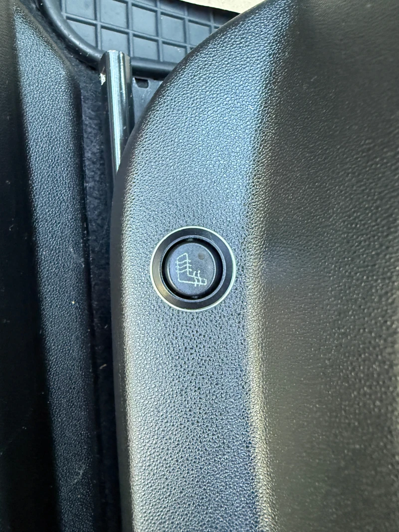 Fiat Punto 1.3 mjet, снимка 12 - Автомобили и джипове - 52219792