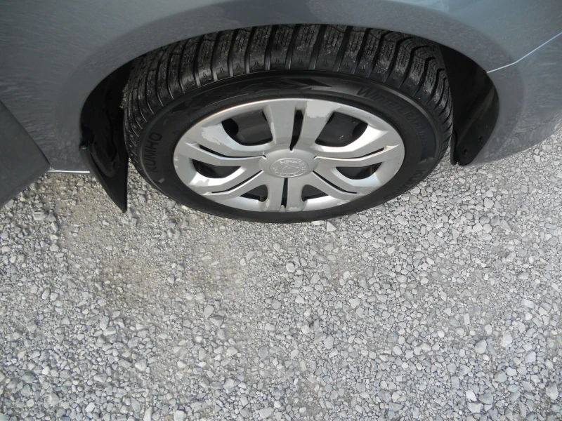 Skoda Fabia 1.6TDIЛизинг!!!Common rail 105 КОНСКИ СИЛИ, снимка 12 - Автомобили и джипове - 52178893