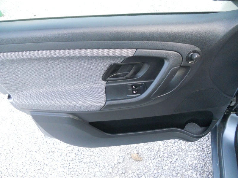 Skoda Fabia 1.6TDIЛизинг!!!Common rail 105 КОНСКИ СИЛИ, снимка 10 - Автомобили и джипове - 52178893